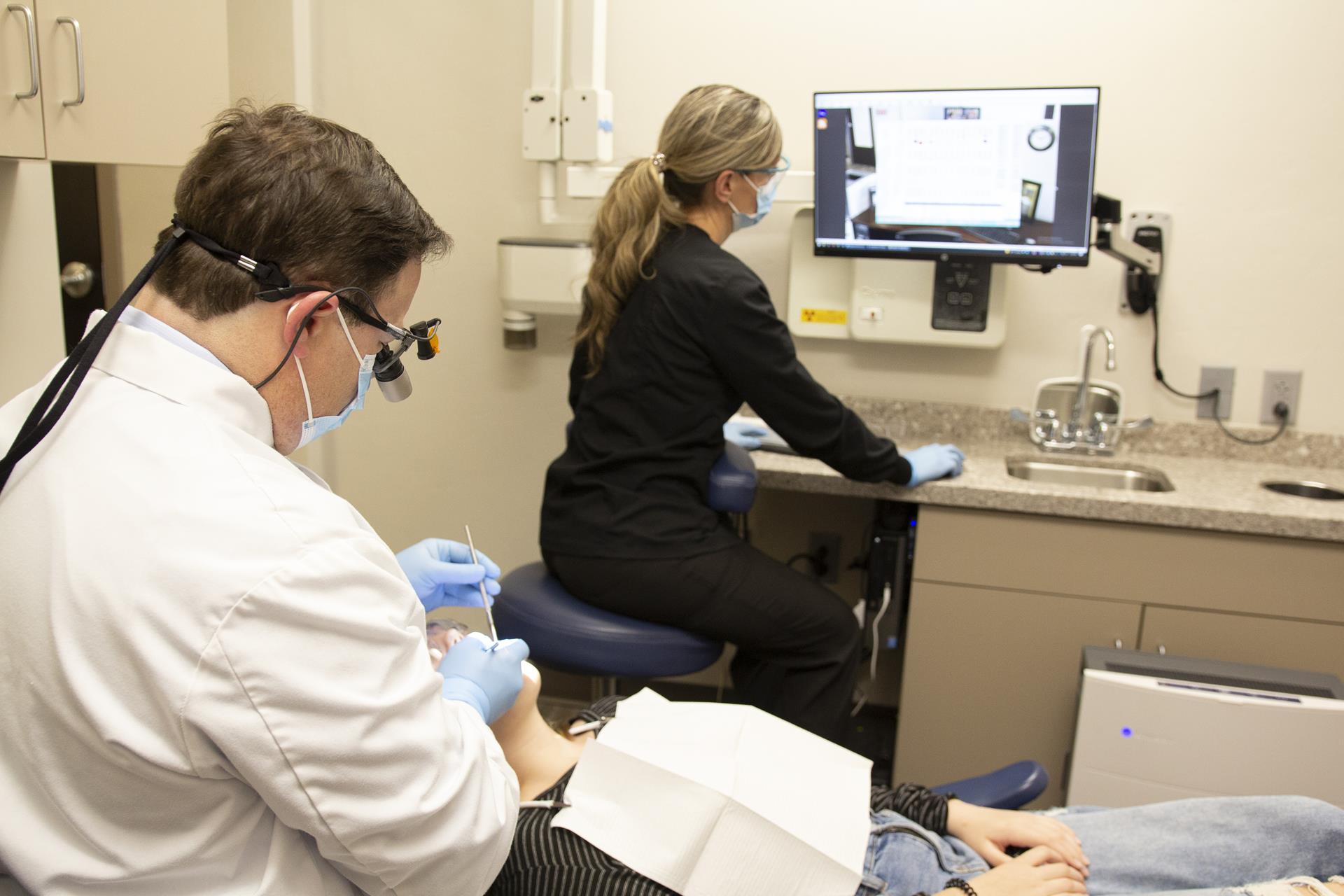 Emergency dental care Tucson Oro Valley — Schumer Dental